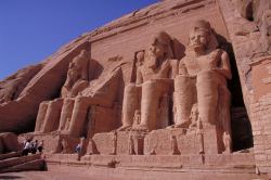 エジプトのアブ･シンベル神殿