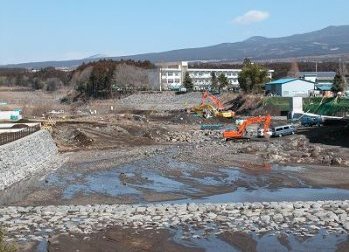 井の窪川改修工事の様子