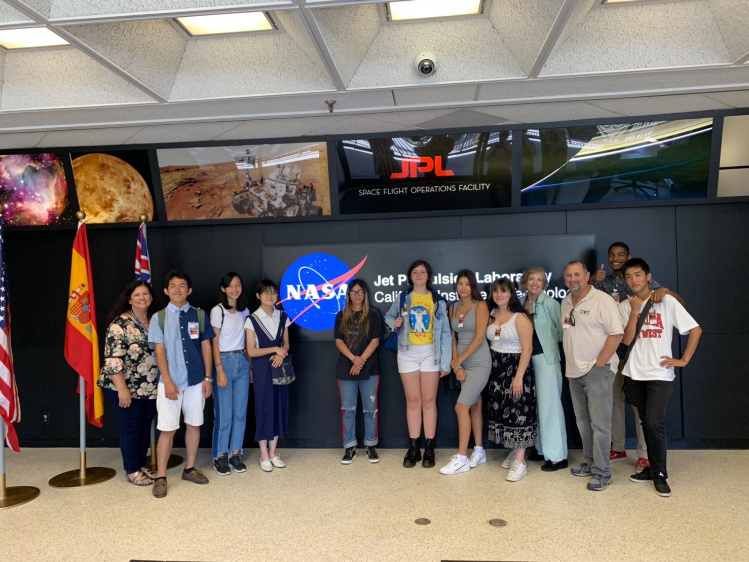 NASA̎{݂wł܂!