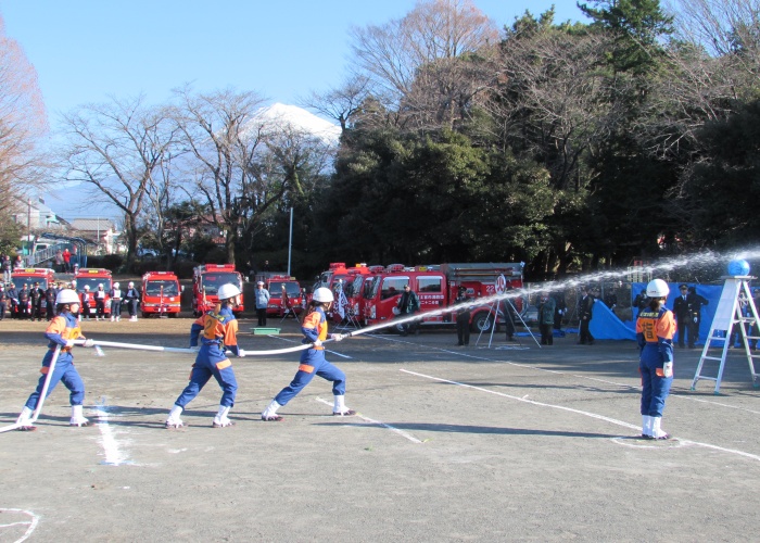 出初式での訓練展示2