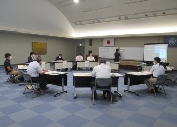 世話人会議の様子2