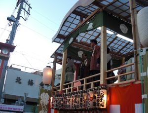 秋祭り参加風景写真