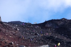 登山風景(撮影場所：富士宮ルート九号五勺付近)