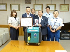関係者の皆様で写真撮影