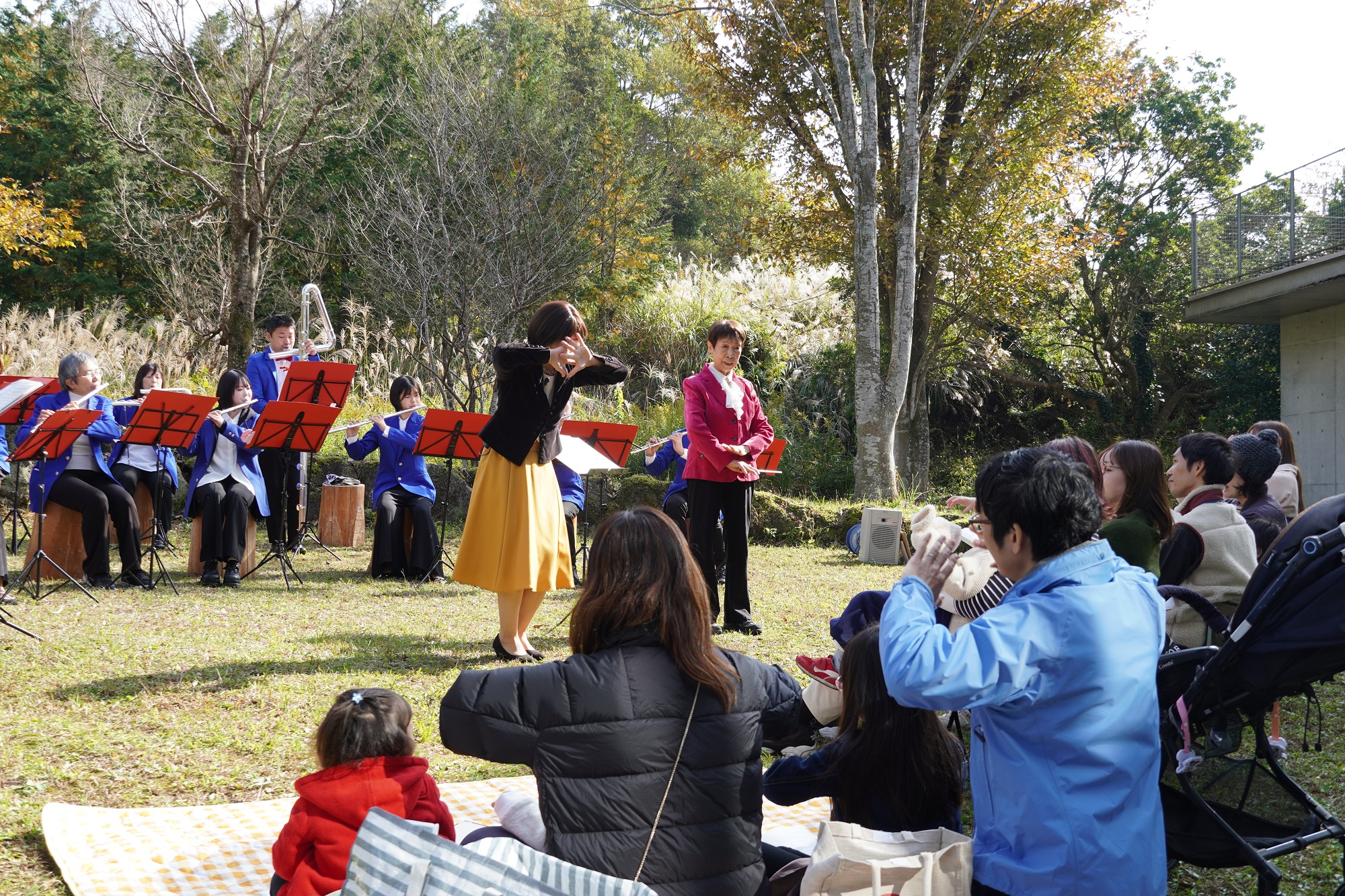 手を使って歌おう