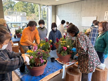 クリスマス&正月寄せ植え教室_2